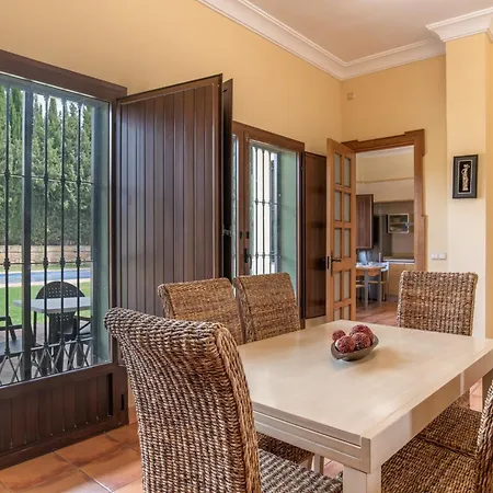 Vinas Villa *