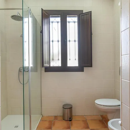 Vinas Villa *